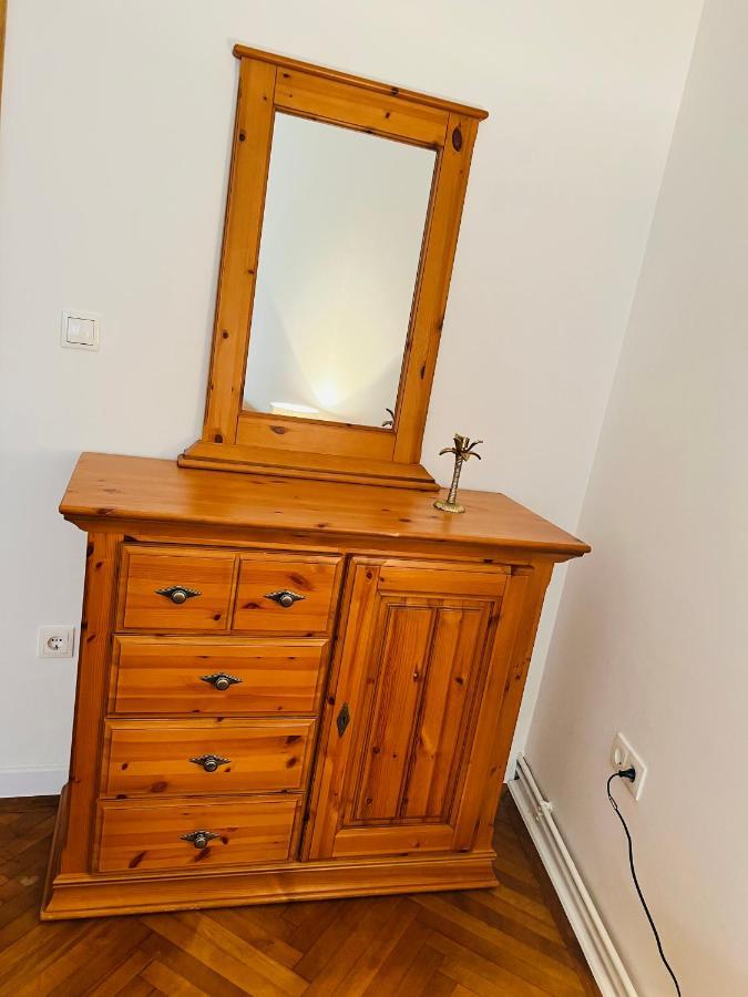 Lulu 2 Apartment